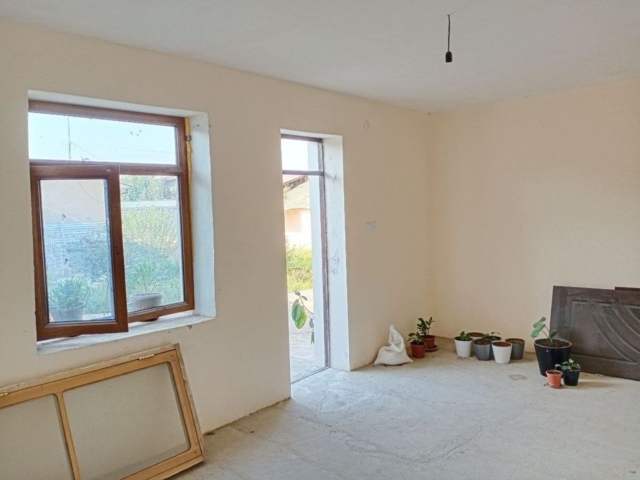 Уй сотилади 6.5 сотих