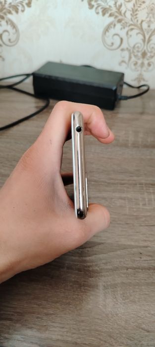 Приставка и телефон