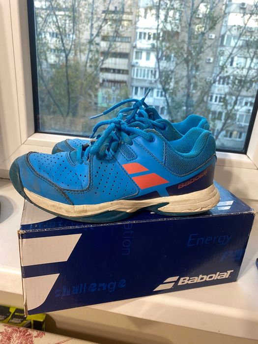 Название кроссовки babolat 34 размер