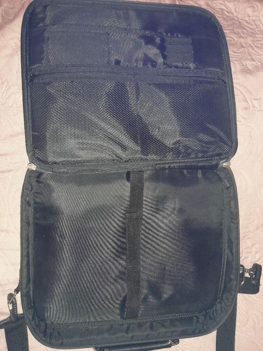 Geanta pt laptop base XX