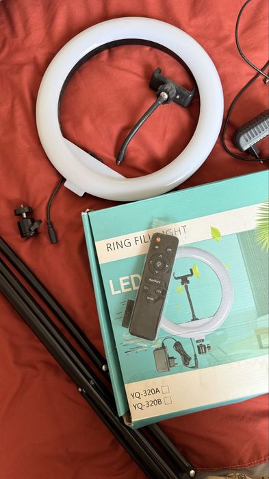 Продается штатив с лампой