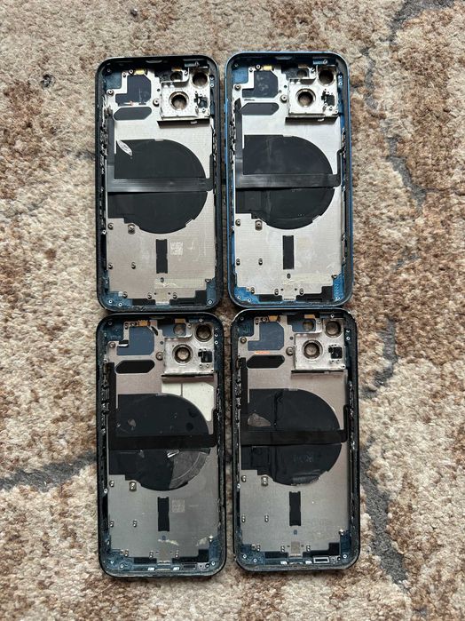 Lot 4 carcase iPhone 13 cu flex-uri butoane si wireless