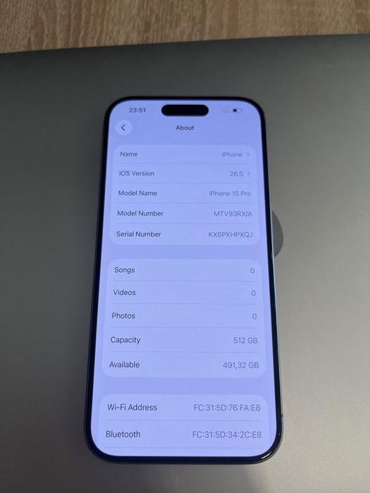 iPhone 15 pro 512gb