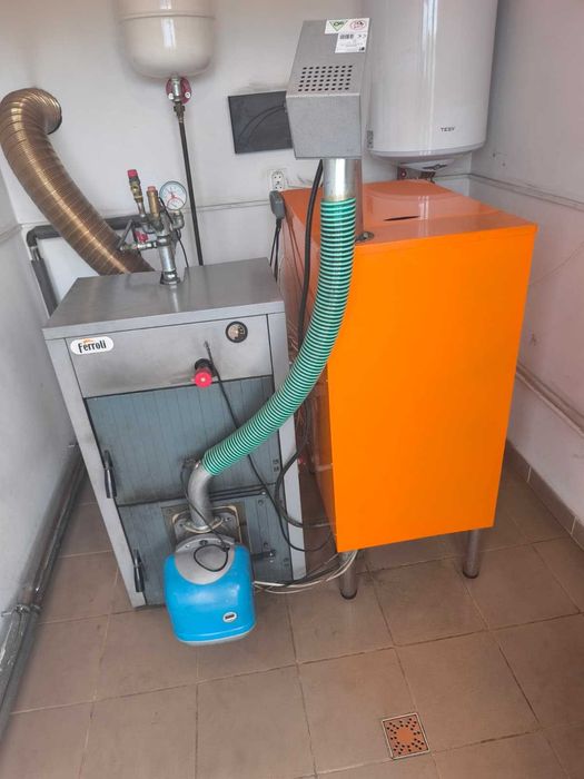 Cazan Fonta Ferroli 25 kW + Arzător Peleți Ferroli Sun P7 35 kW + Buncăr