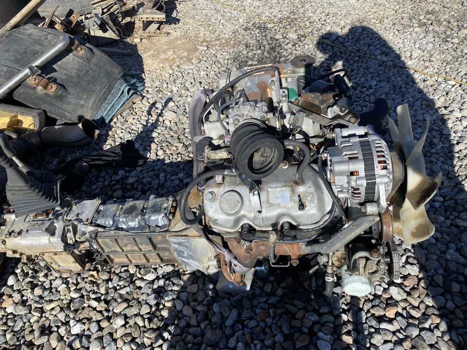 Двигатель  MITSUBISHI 6G72