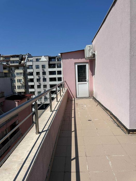 Продава се Тристаен апартамент в Пловдив, Южен - 128 кв.м за 1430 €/кв.м - Снимка #10