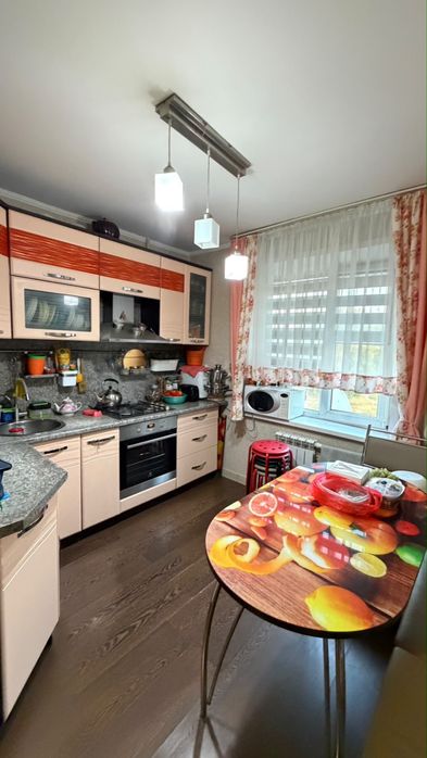 Продается  2-х ком кв в районе  Стройтель