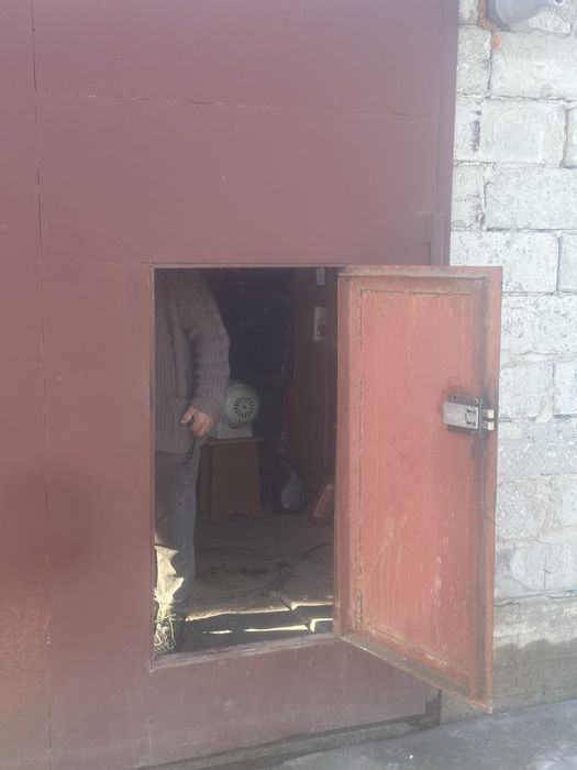 Продам ворота гаражные