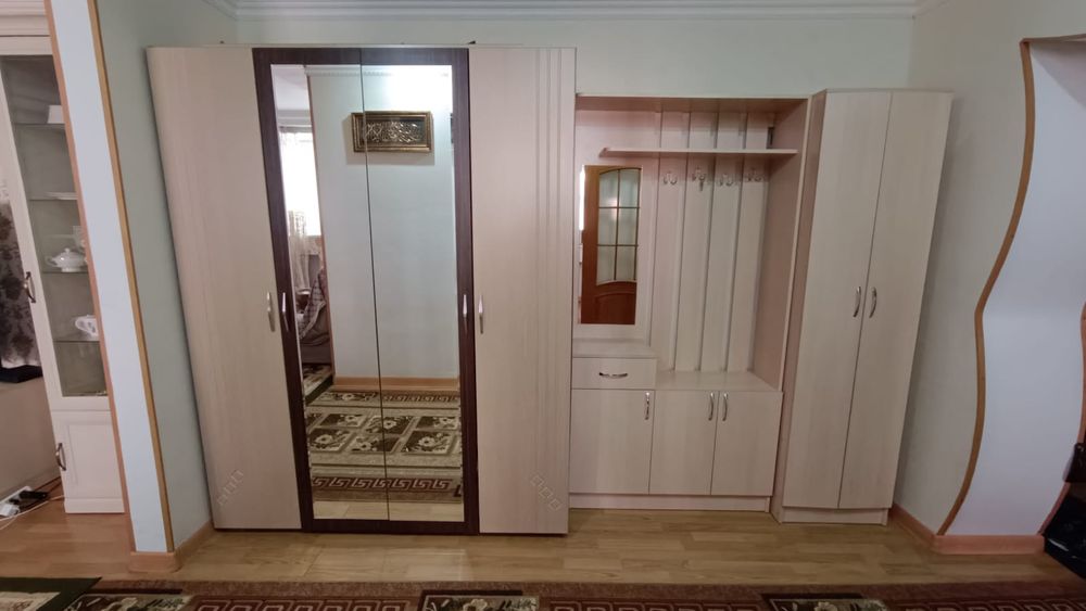 Продам два шкафа