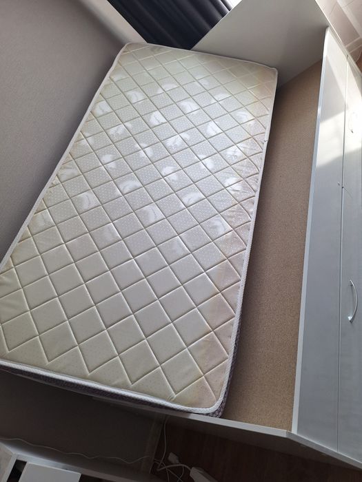 Продам кровать новую