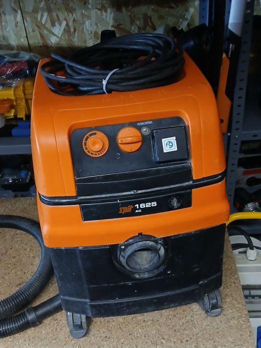 Aspirator profesional spit dewalt flex