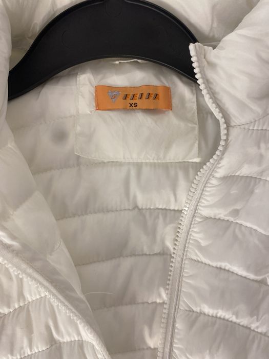 Geci marimea xs ,gri si alba.