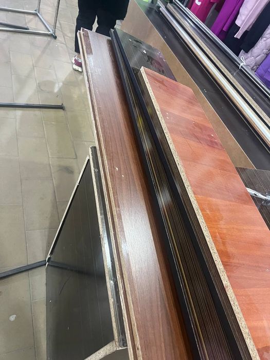 Magazin mebellari sotiladi