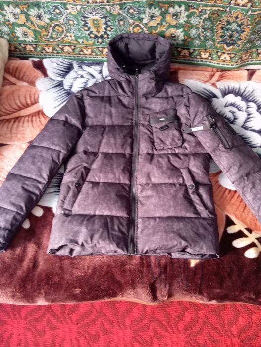 Продам куртку зимнию
