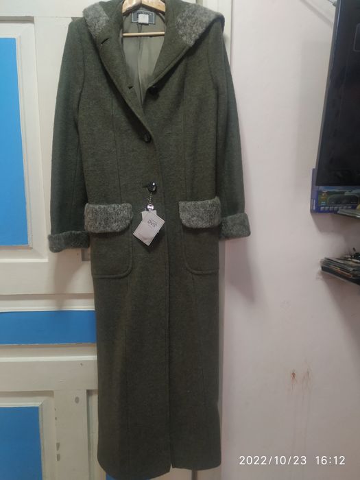 Пальто демисезонное