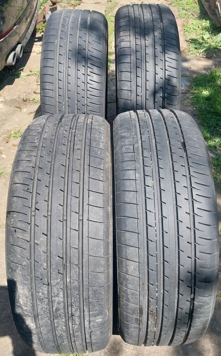 Продавам Комплект  Гуми 225 55 18 4 броя Yokohama BlueEarth XT DOT 22 7mm SUV 4x4