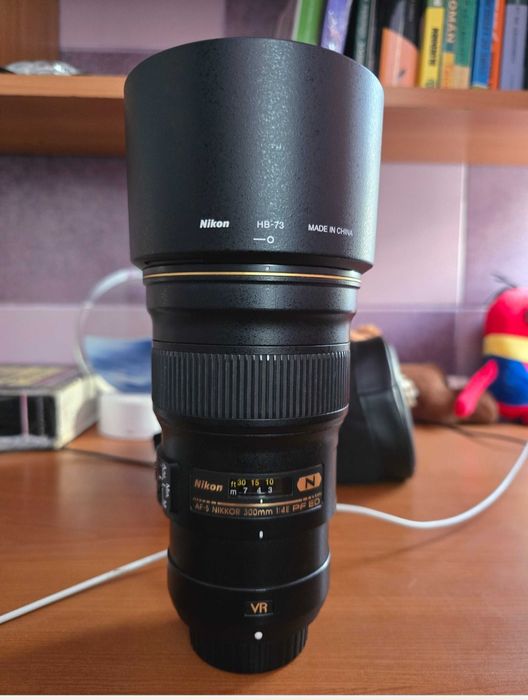 Nikon  300mm impecabil