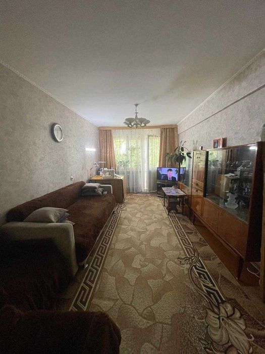 Продам 2х, ул.Бурова, 12