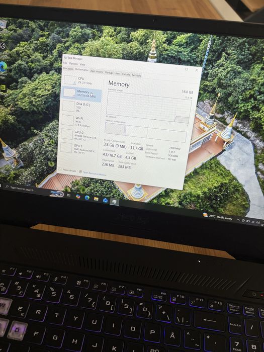 Laptop Gaming• Asus Tuf Fx505• 120Hz• tastatura RGB• Ryzen 5-3550H• GTX 1650• 16gb ram