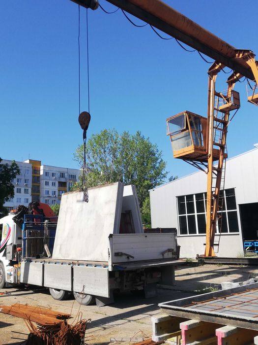 Транспортни услуги камион с кран до 17 метра