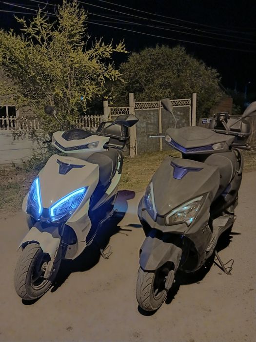 Продам скутер м8 про