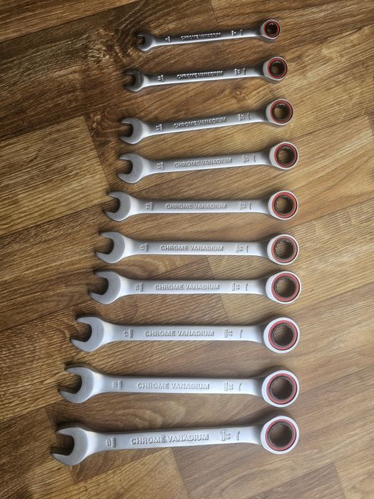 Set 10 chei combinate cu clichet BOSCH