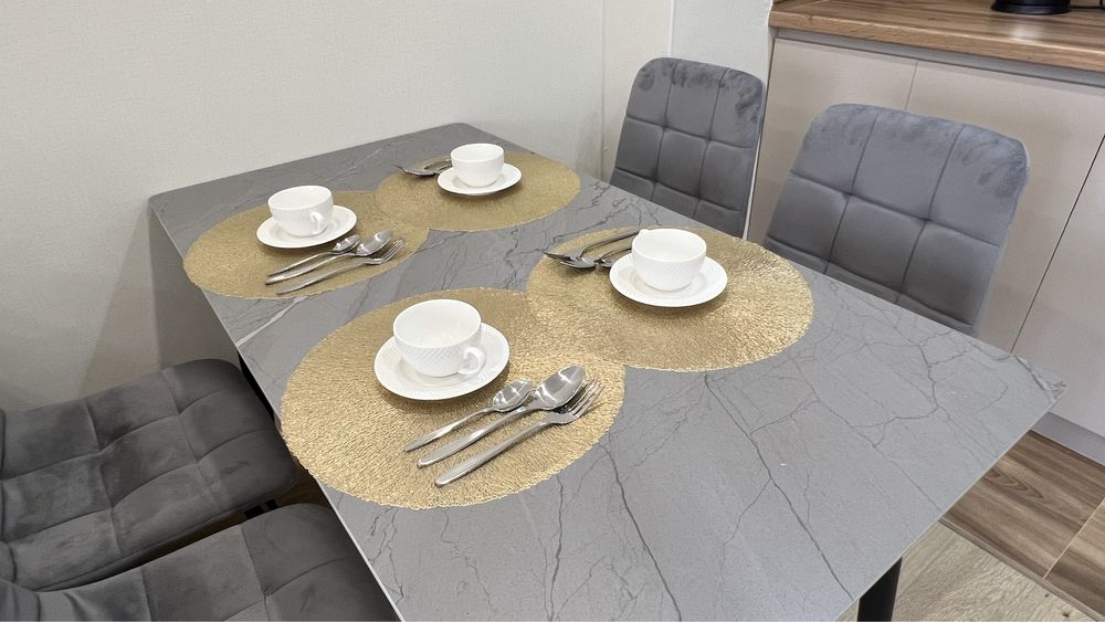 Чайник и посуда