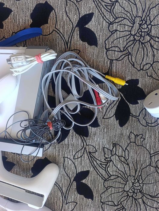 Nintendo Wii - МОДНАТА С 8 ИГРИ