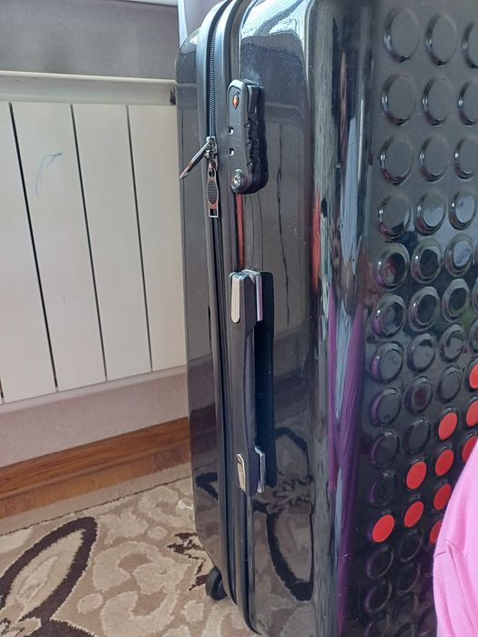 Чемодан большой dot drops Франция