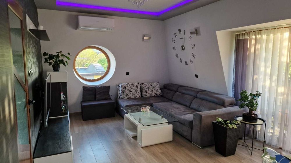 Продава се Двустаен апартамент в Перник, Изток - 51 кв.м за 1760 €/кв.м - Снимка #8