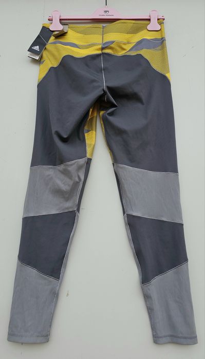 Adidas оригинален дамски клин Л размер нов