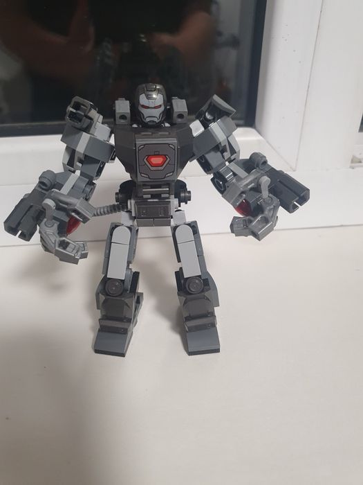 Лего марвел железный человек