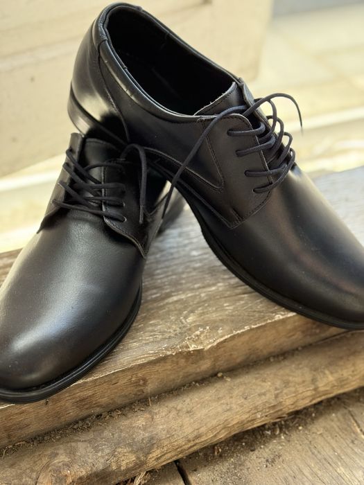 Pantofi din piele naturala