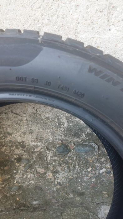 Зимни гуми PIRELLI SOTTOZERRO 3 215/55/17 DOT 0420