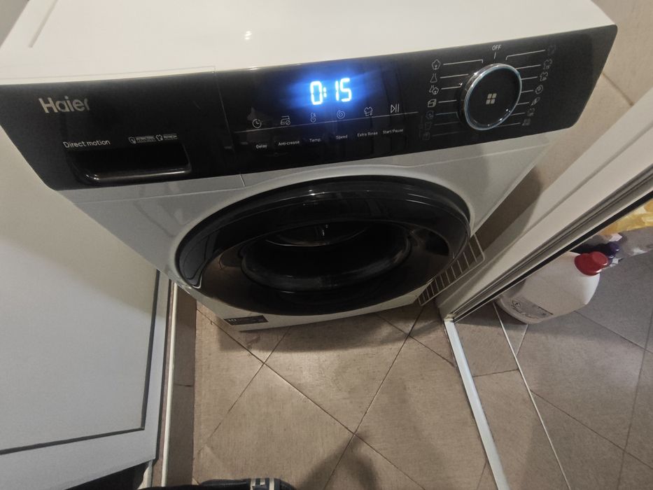 Продавам Пералня Haier HW B14939 9kg Гаранция