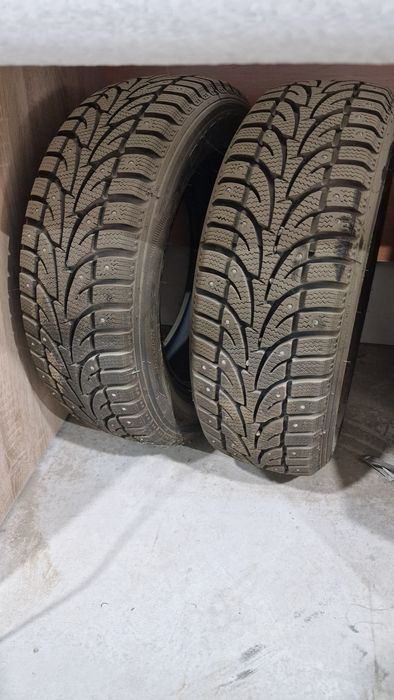 Продам шипованную резину