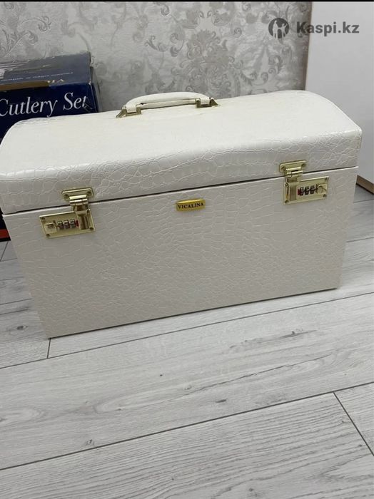 Столовый набор Vacalina