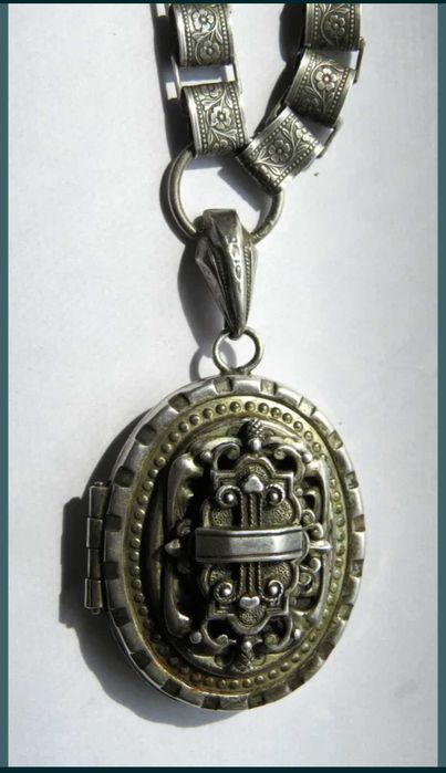 Vechi colier argint masiv cu pandant, Victorian