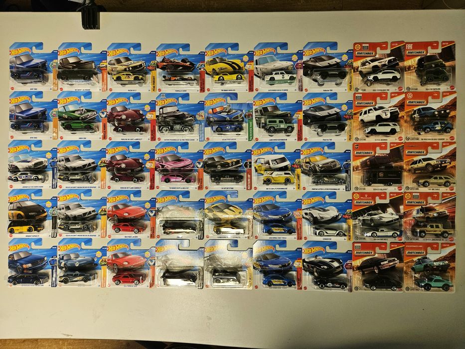 Masinute hot wheels si matchbox