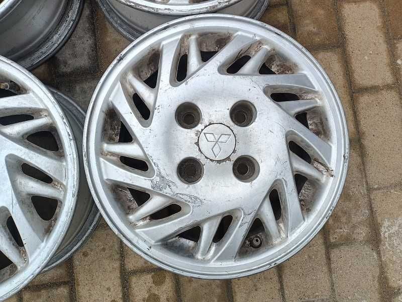 Продам диски на Mitsubishi Galant