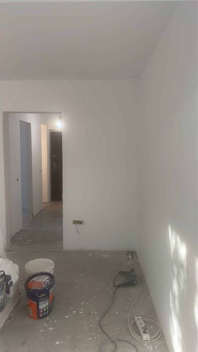 Exeutam renovari interioare