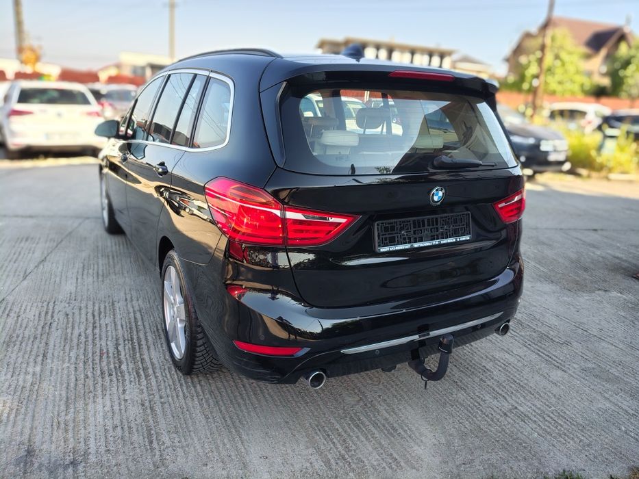 BMW seria 2 , automat , piele alba , 7 locuri , navigație , xenon , Line assist , Euro 6 , motor B47 ,190 cp