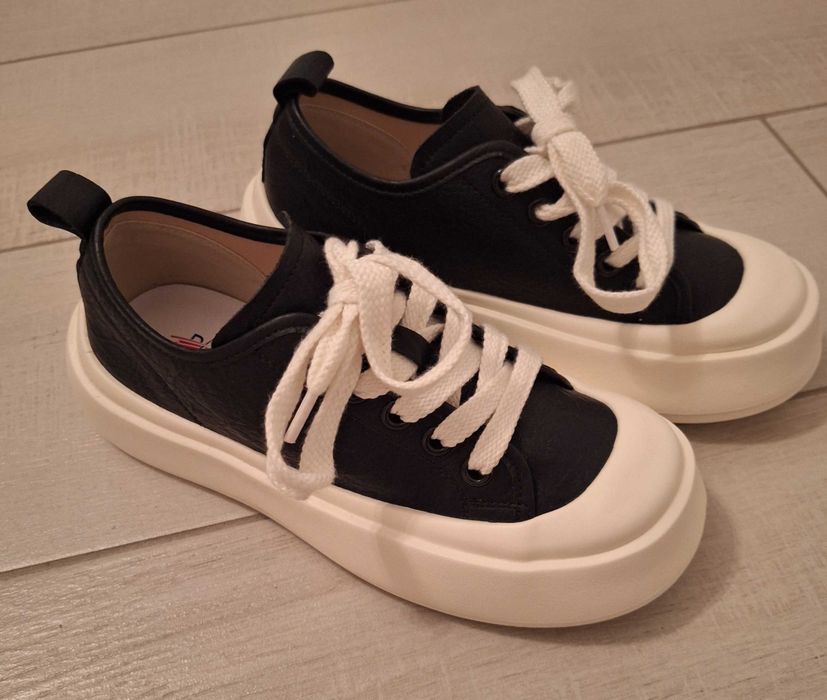 Pantofi piele noi 39