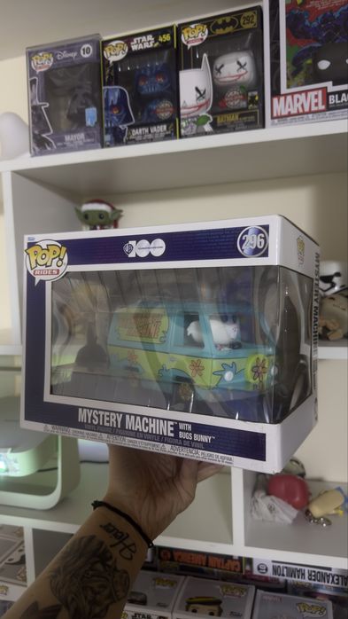 Funko Pop разные все в коробках.