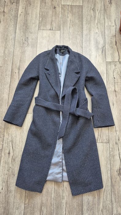 Отдам пальто 44-46