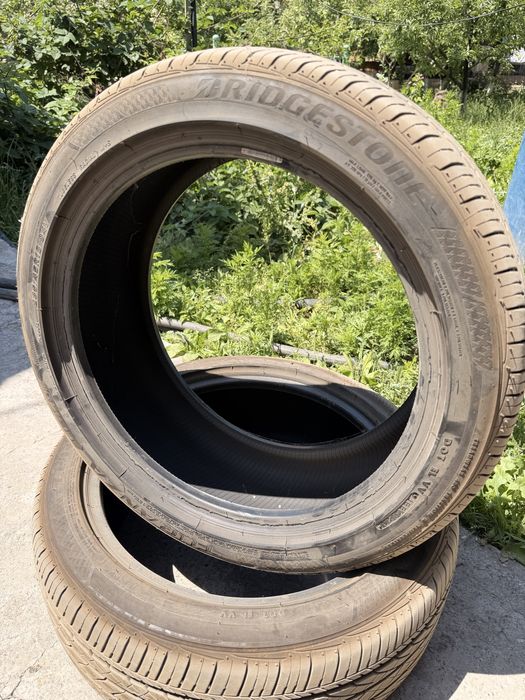 Bridgestone 235/45/18