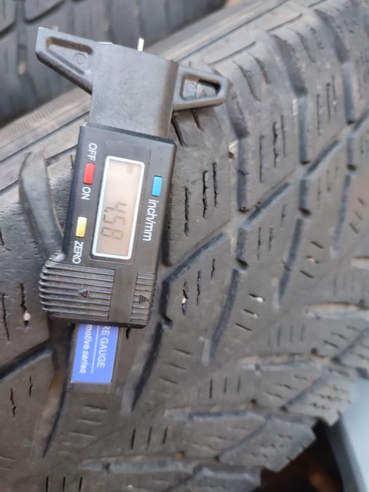 Vand Anvelope De Iarna / Cauciucuri De Iarna 225-65-17” M+S