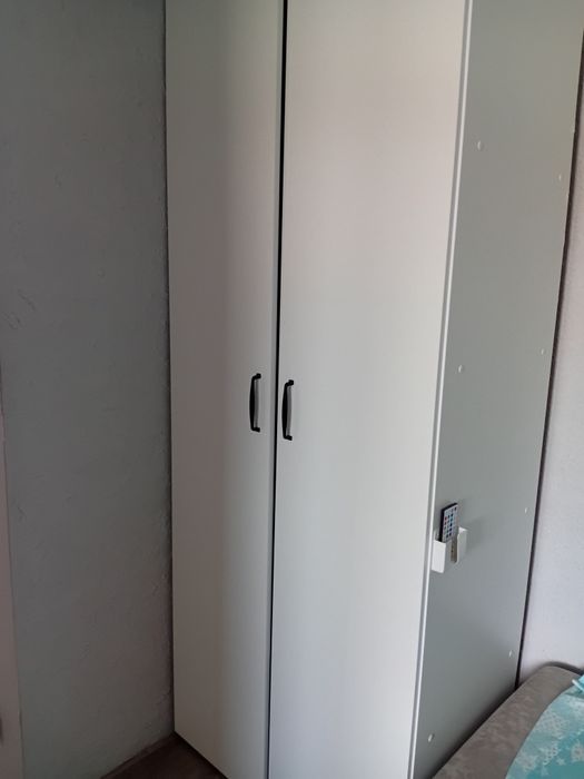 Продается шкафы 2 шт