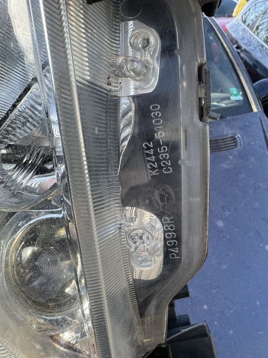 Десен фар ксенон за Мазда5