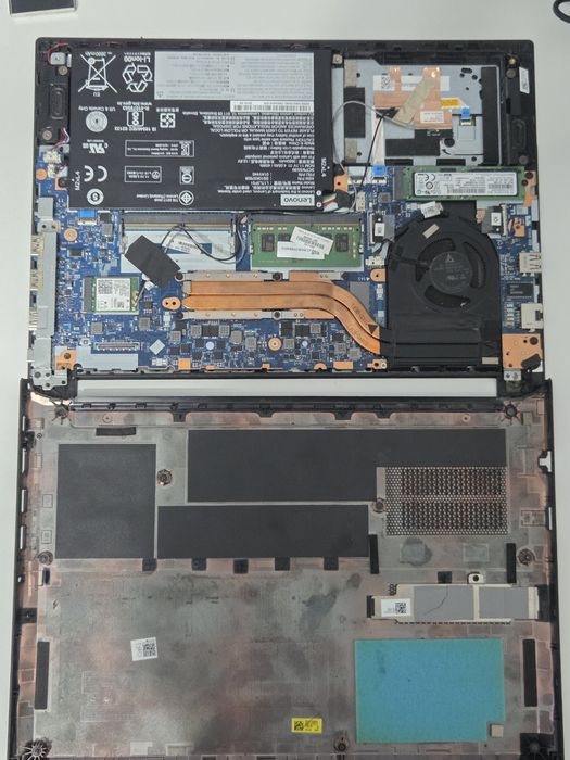 I7 8565U 8GB DDR4 RX550X 120GB Ssd